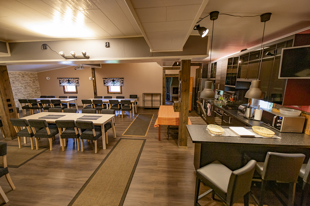 sahapakan kokoustila.