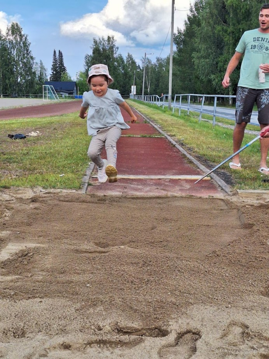pituushyppyä
