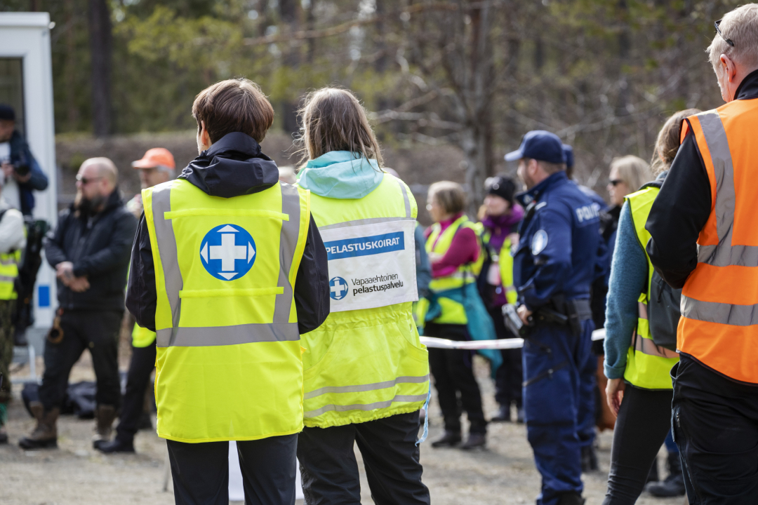 Yhdessä viranomaisten tukena. Vapepa-tehtävällä, kun apua tarvitaan.