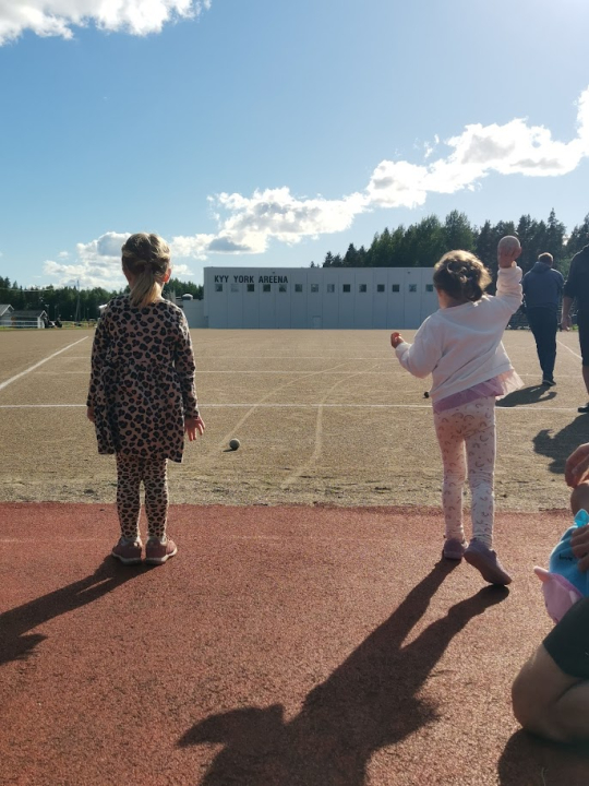 Pallonheitossa riitti keskittymistä ja onnistumisen iloa