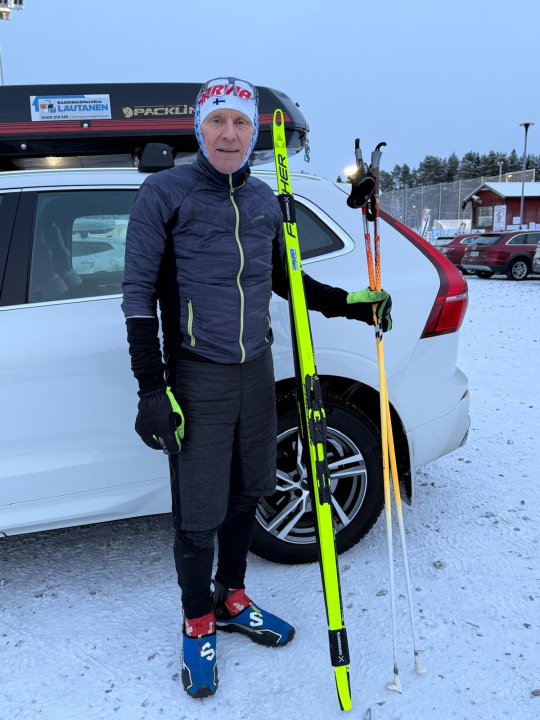 Jarmo hiihtokisoissa Luodossa