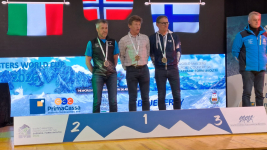 Jarmolle pronssia Italiasta